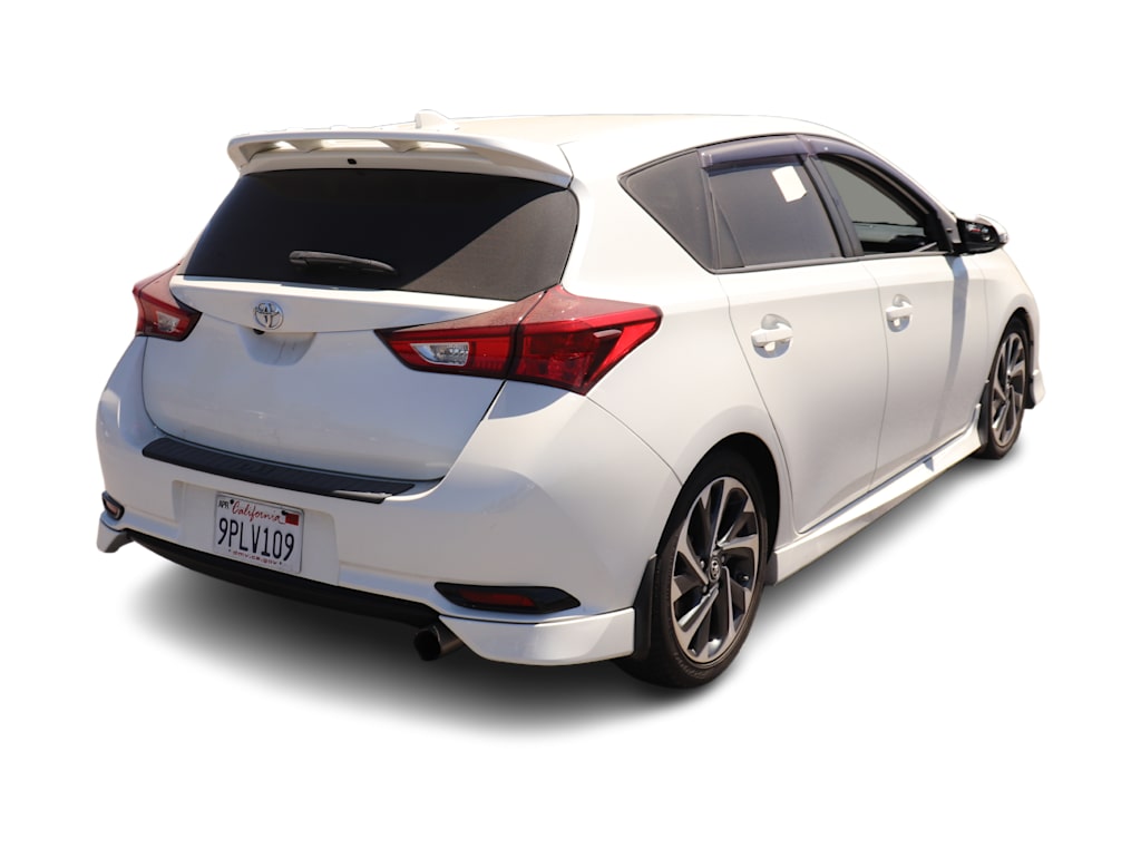 Thumbnail: 2018 Toyota Corolla iM - 11