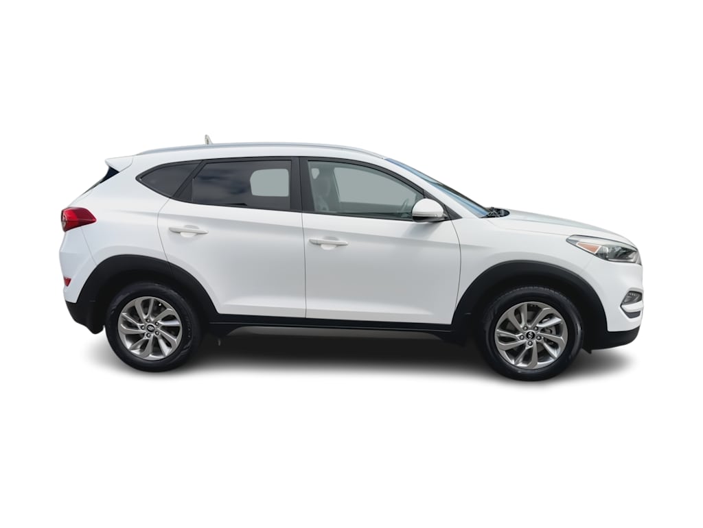 Thumbnail: 2016 Hyundai Tucson - 24
