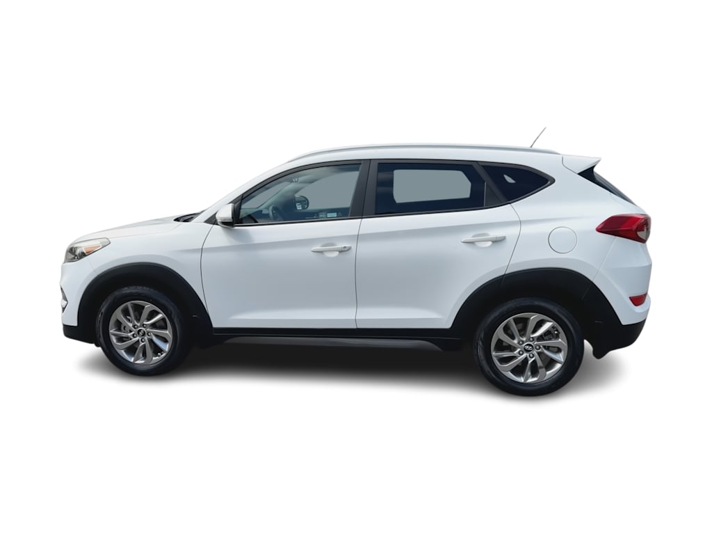 Thumbnail: 2016 Hyundai Tucson - 3