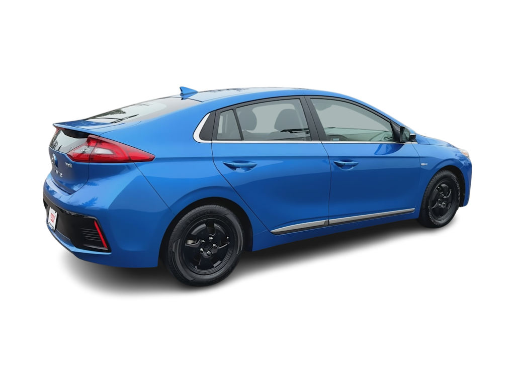 Thumbnail: 2017 Hyundai Ioniq - 23