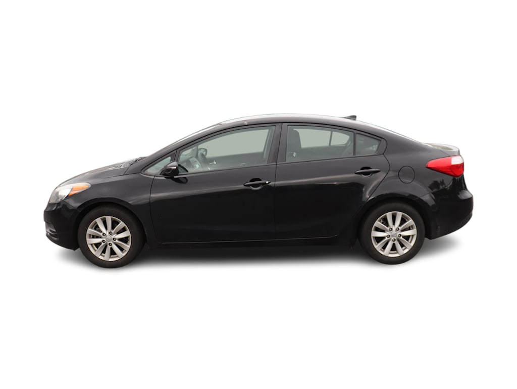 Thumbnail: 2016 Kia Forte - 3