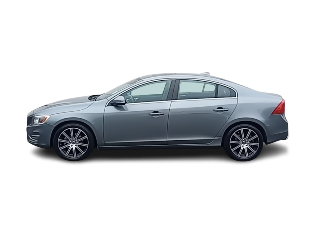Thumbnail: 2016 Volvo S60 - 19