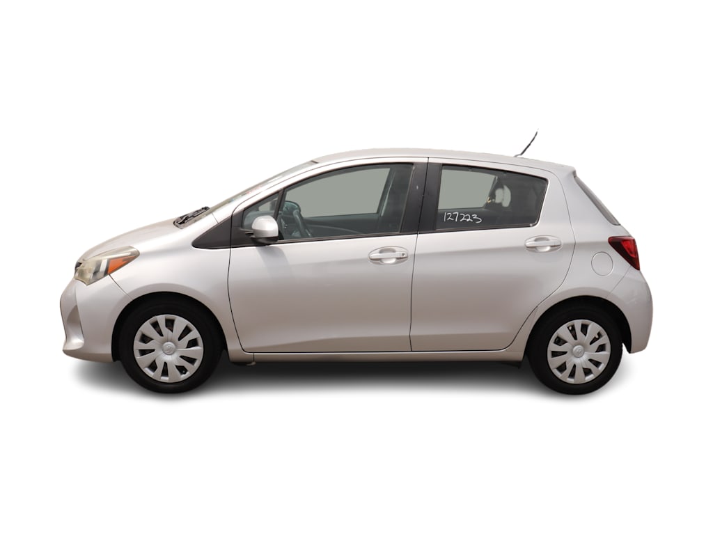 Thumbnail: 2015 Toyota Yaris - 3