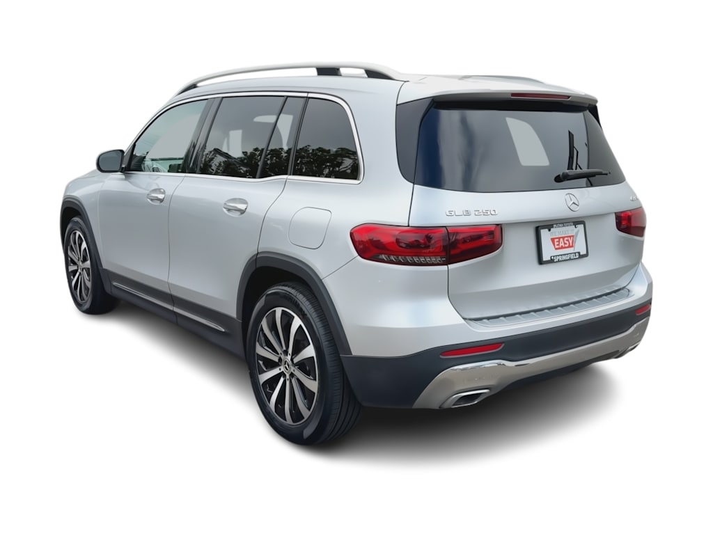 Thumbnail: 2022 Mercedes-Benz GLB - 4