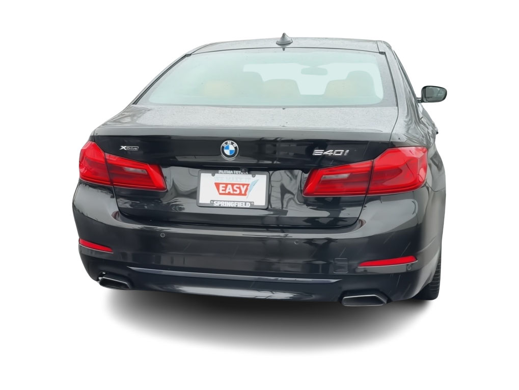 Thumbnail: 2018 BMW 5 Series - 4