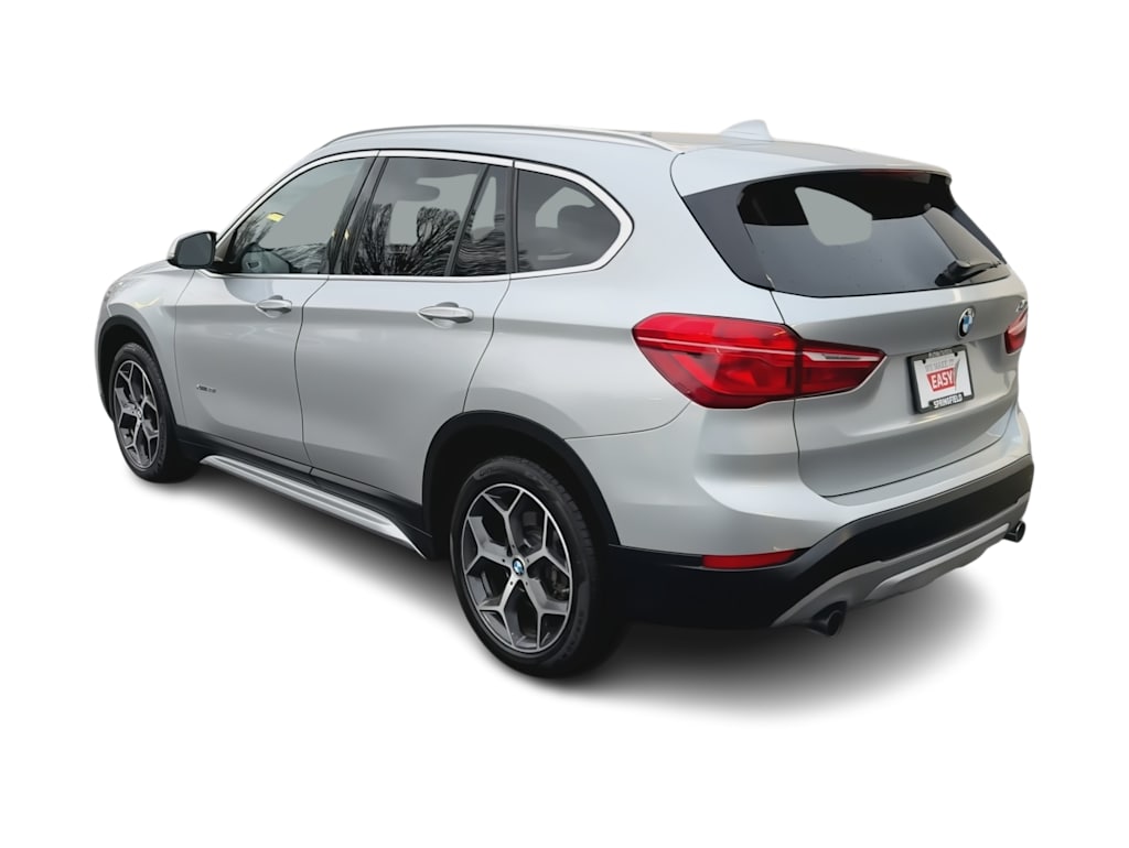 Thumbnail: 2018 BMW X1 - 4