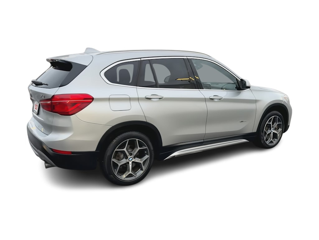 Thumbnail: 2018 BMW X1 - 21