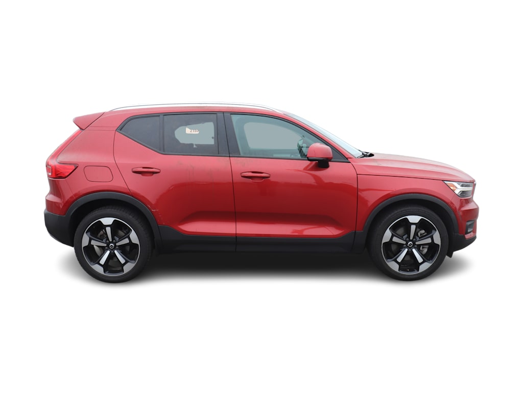 2020 Volvo XC40 T5 Momentum 10