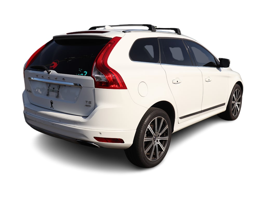 Thumbnail: 2016 Volvo XC60 - 11
