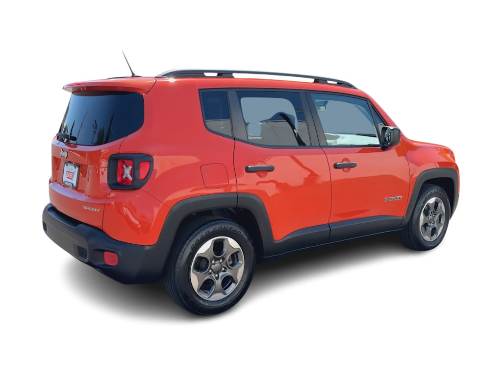 Thumbnail: 2016 Jeep Renegade - 22