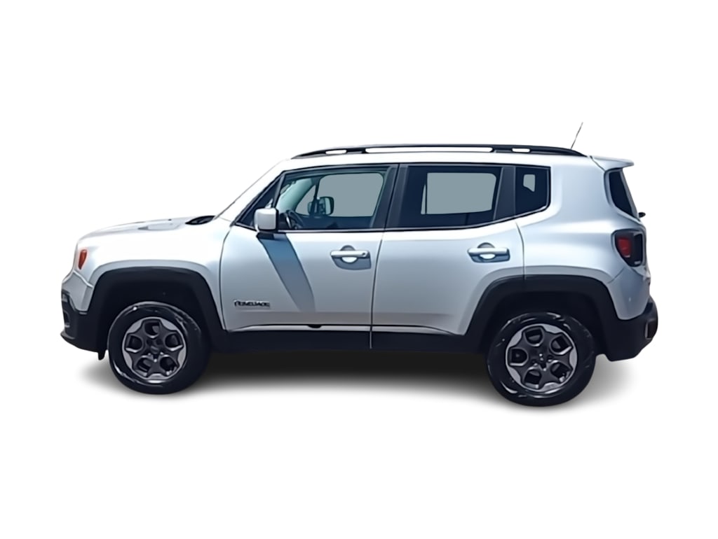 Thumbnail: 2015 Jeep Renegade - 3