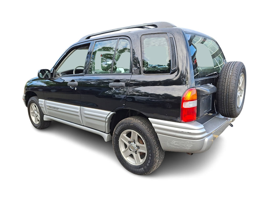 Thumbnail: 2002 Chevrolet Tracker - 4