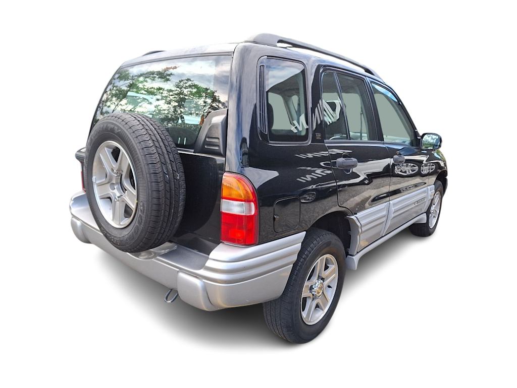 Thumbnail: 2002 Chevrolet Tracker - 15