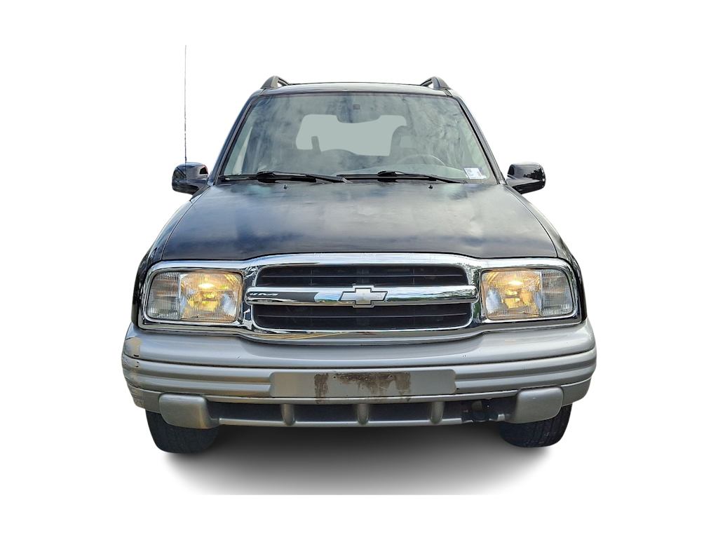 Thumbnail: 2002 Chevrolet Tracker - 5