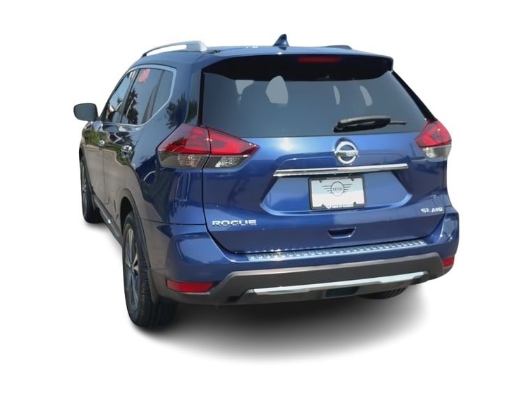 Thumbnail: 2018 Nissan Rogue - 4