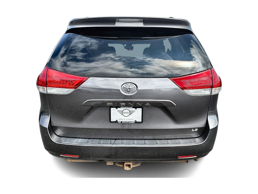 Thumbnail: 2012 Toyota Sienna - 25