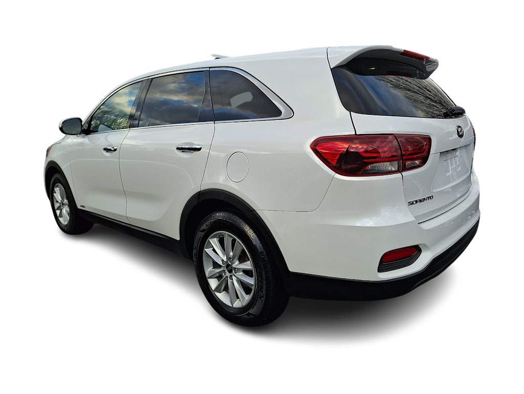 Thumbnail: 2019 Kia Sorento - 2