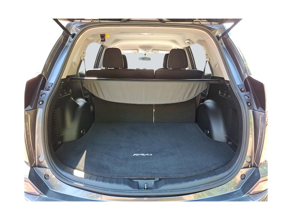 Thumbnail: 2016 Toyota RAV4 - 12