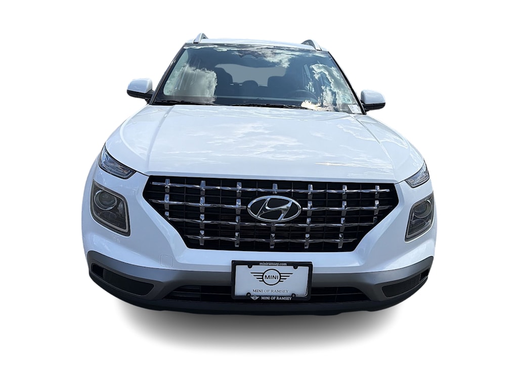 Thumbnail: 2023 Hyundai Venue - 28