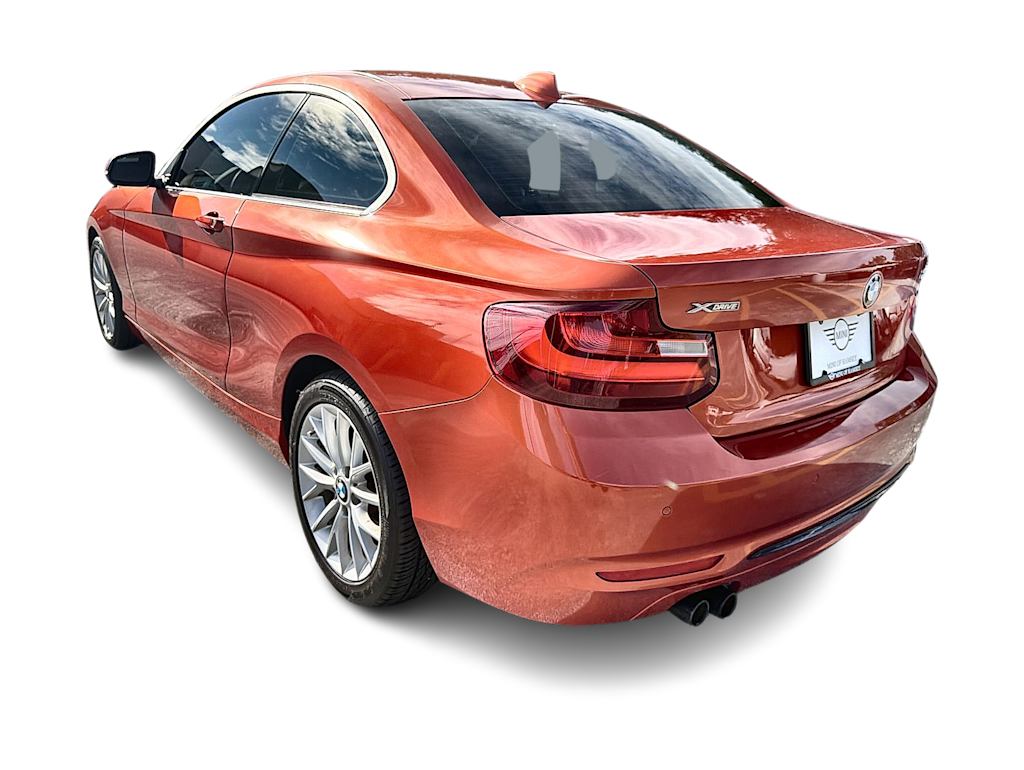 Thumbnail: 2016 BMW 2 Series - 4