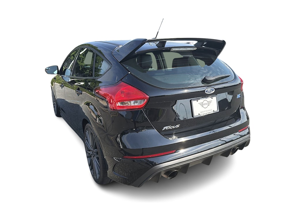 Thumbnail: 2016 Ford Focus - 25