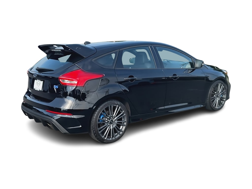 Thumbnail: 2016 Ford Focus - 22
