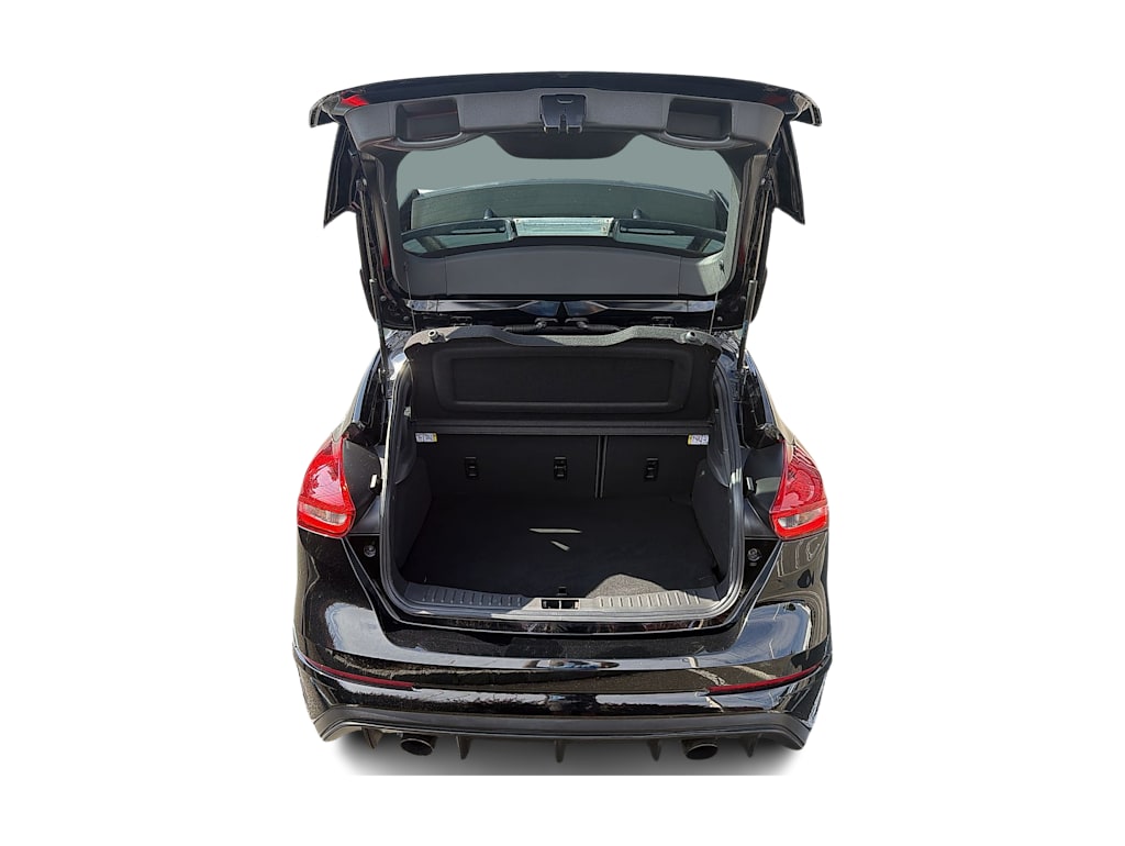 Thumbnail: 2016 Ford Focus - 17