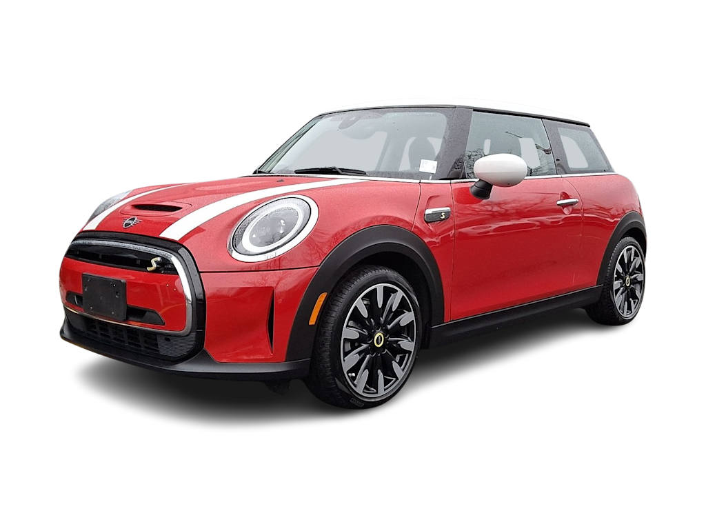 Used 2024 MINI Hardtop 2 Door SE with VIN WMW13DJ04R2V20203 for sale in Waukesha, WI