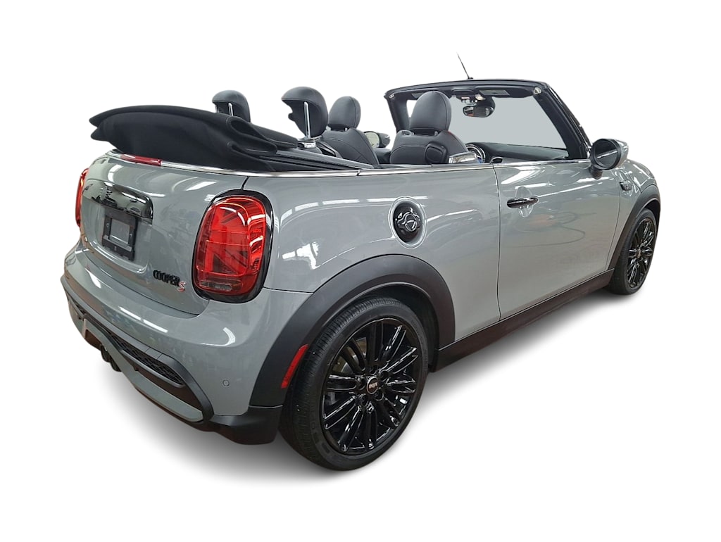 Thumbnail: 2023 MINI Cooper - 17