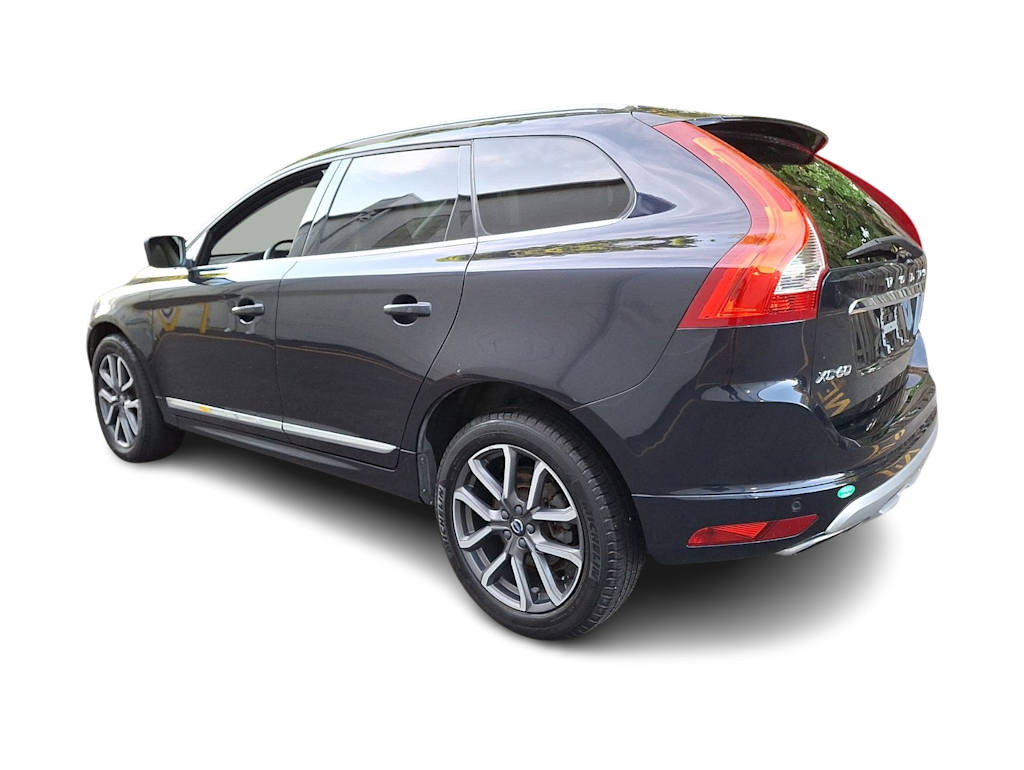 Thumbnail: 2017 Volvo XC60 - 3