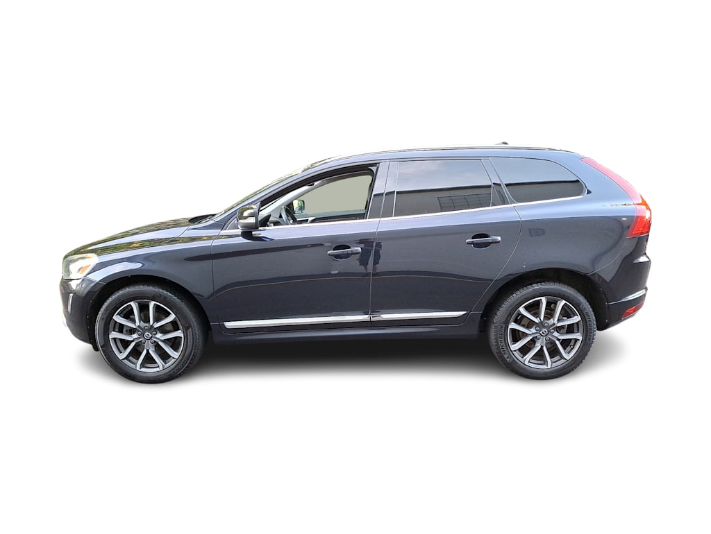 Thumbnail: 2017 Volvo XC60 - 2