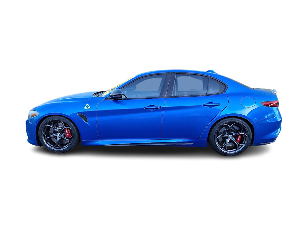 Thumbnail: 2023 Alfa Romeo Giulia - 2