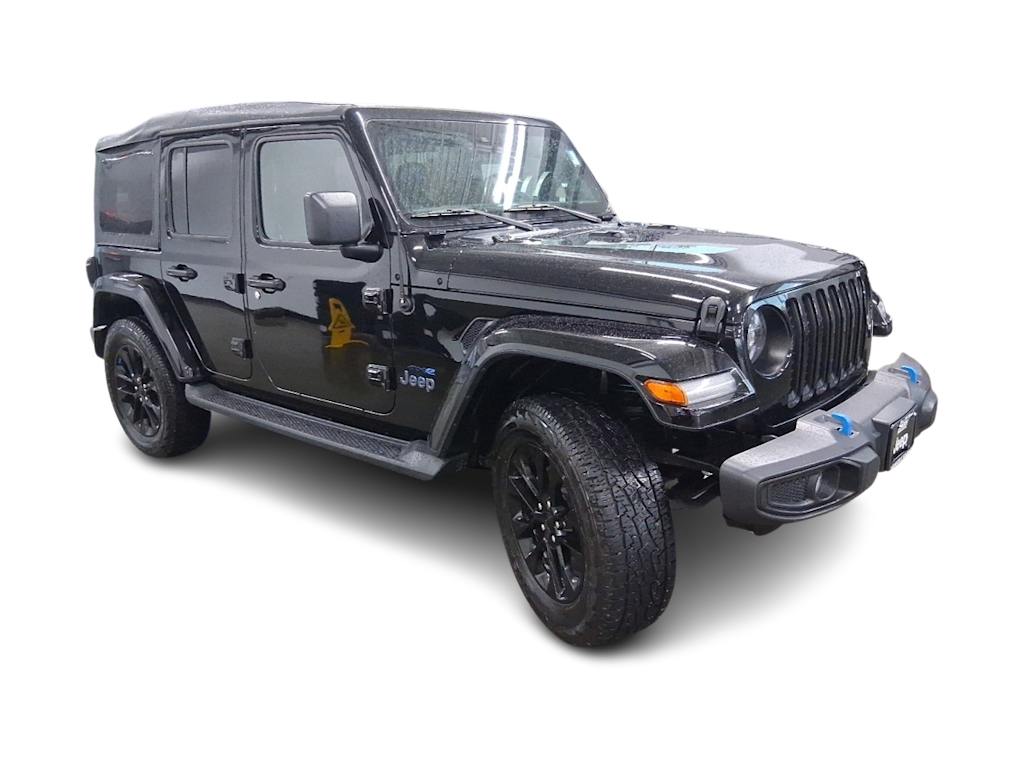 Thumbnail: 2022 Jeep Wrangler - 15