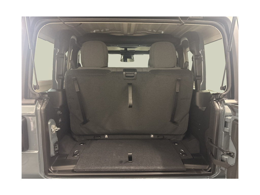 Thumbnail: 2026 Jeep Wrangler - 14