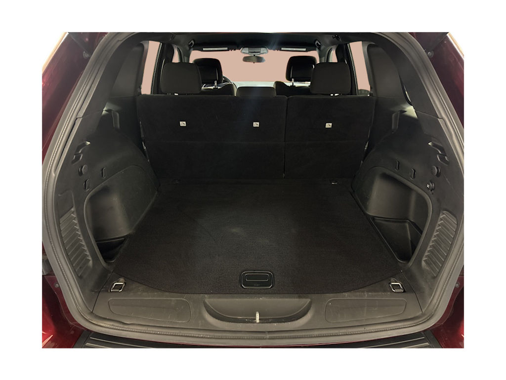 Thumbnail: 2021 Jeep Grand Cherokee - 17