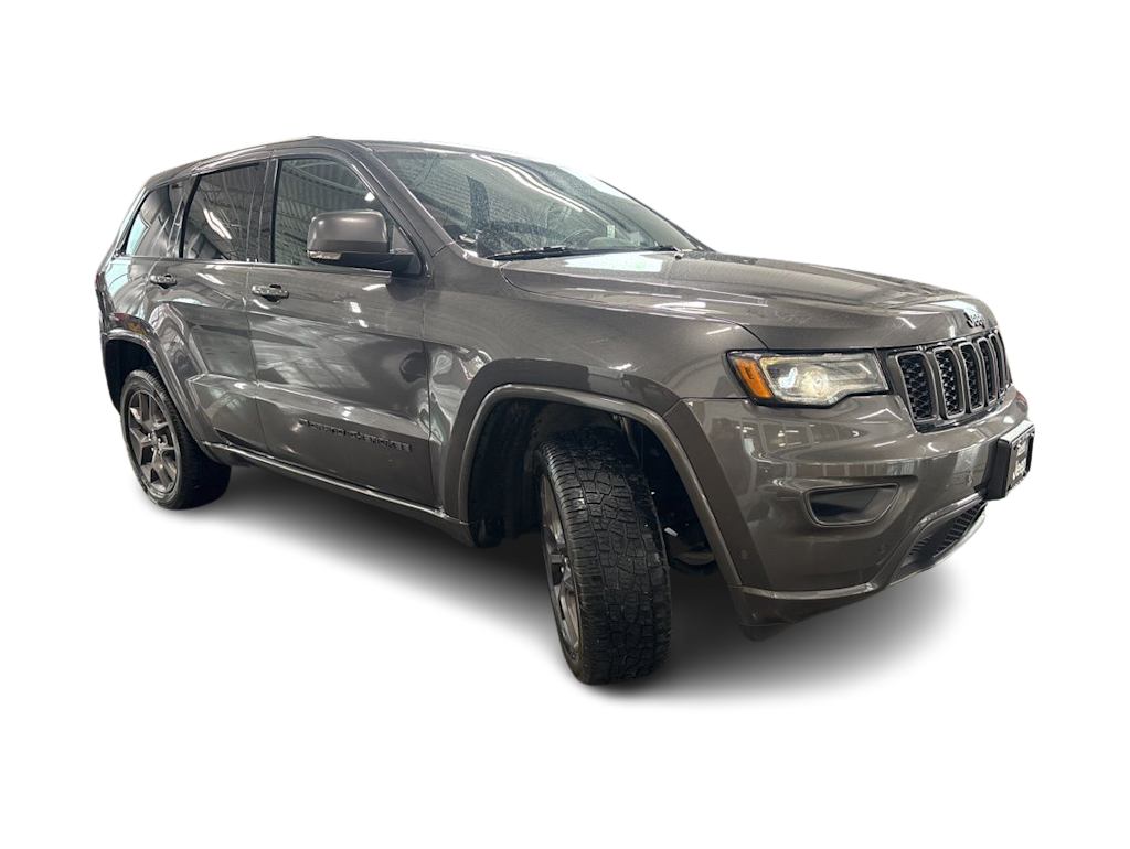 Thumbnail: 2021 Jeep Grand Cherokee - 18