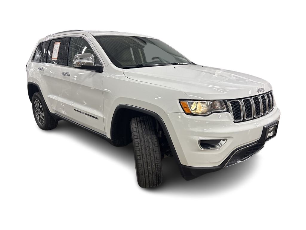Thumbnail: 2021 Jeep Grand Cherokee - 21