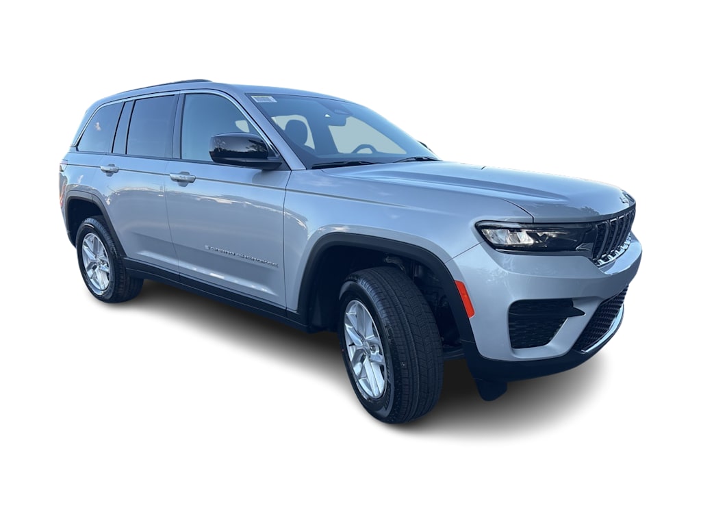 Thumbnail: 2025 Jeep Grand Cherokee - 17