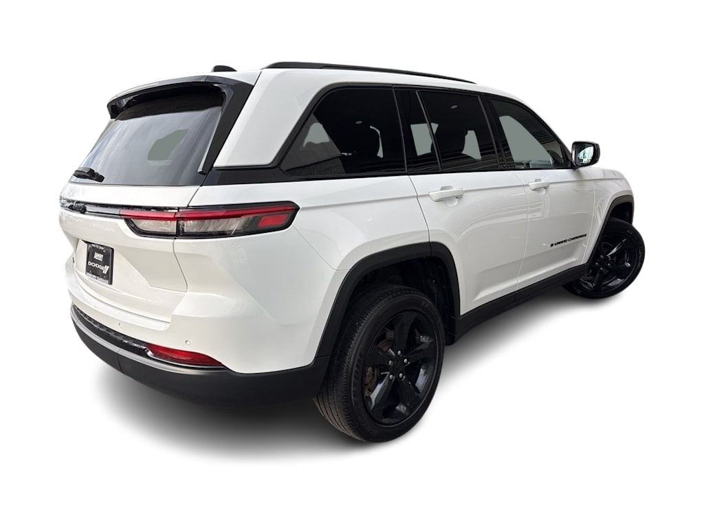 Thumbnail: 2023 Jeep Grand Cherokee - 20