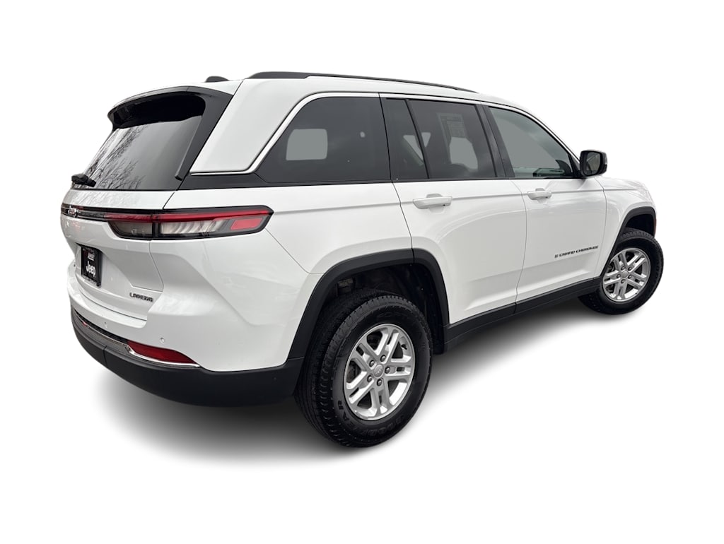 2023 Jeep Grand Cherokee Laredo 18