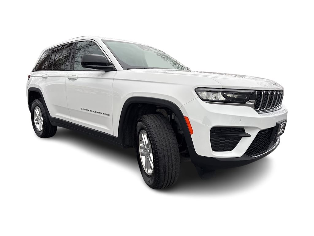 2023 Jeep Grand Cherokee Laredo 17