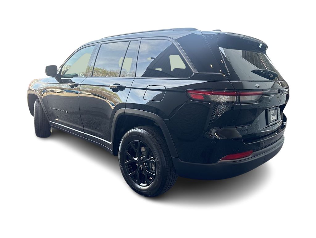 Thumbnail: 2026 Jeep Grand Cherokee - 3