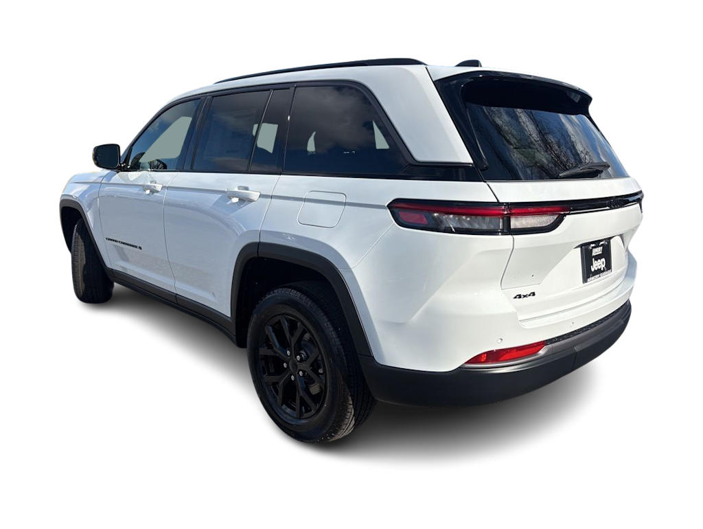 Thumbnail: 2026 Jeep Grand Cherokee - 3