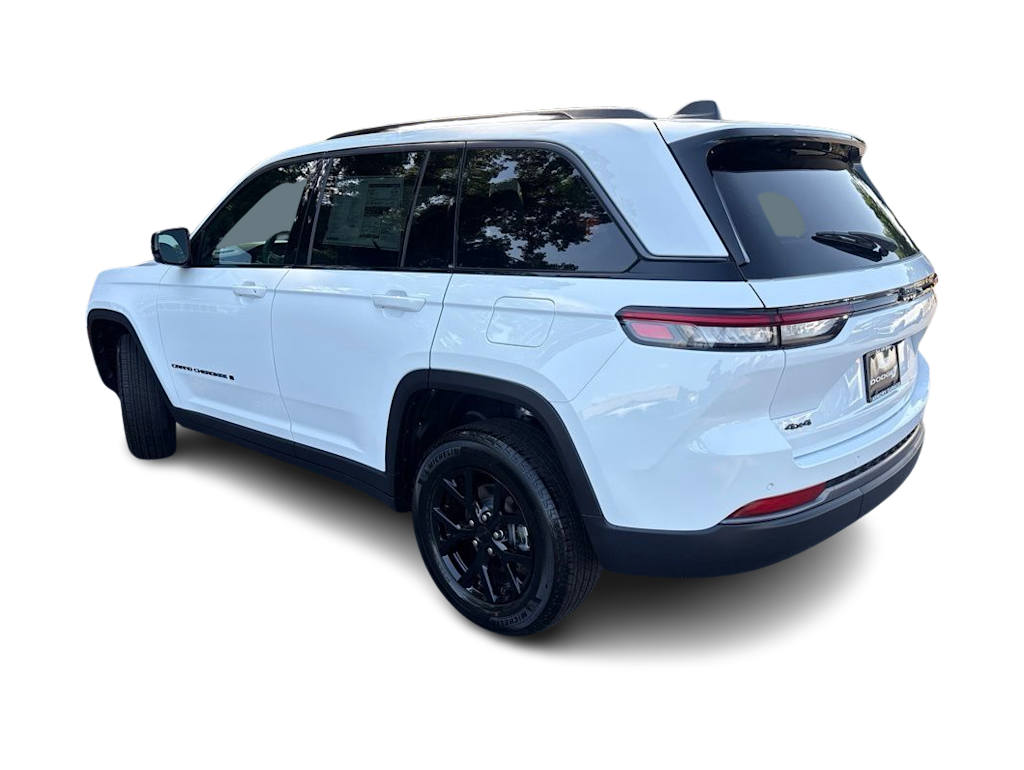 Thumbnail: 2026 Jeep Grand Cherokee - 3
