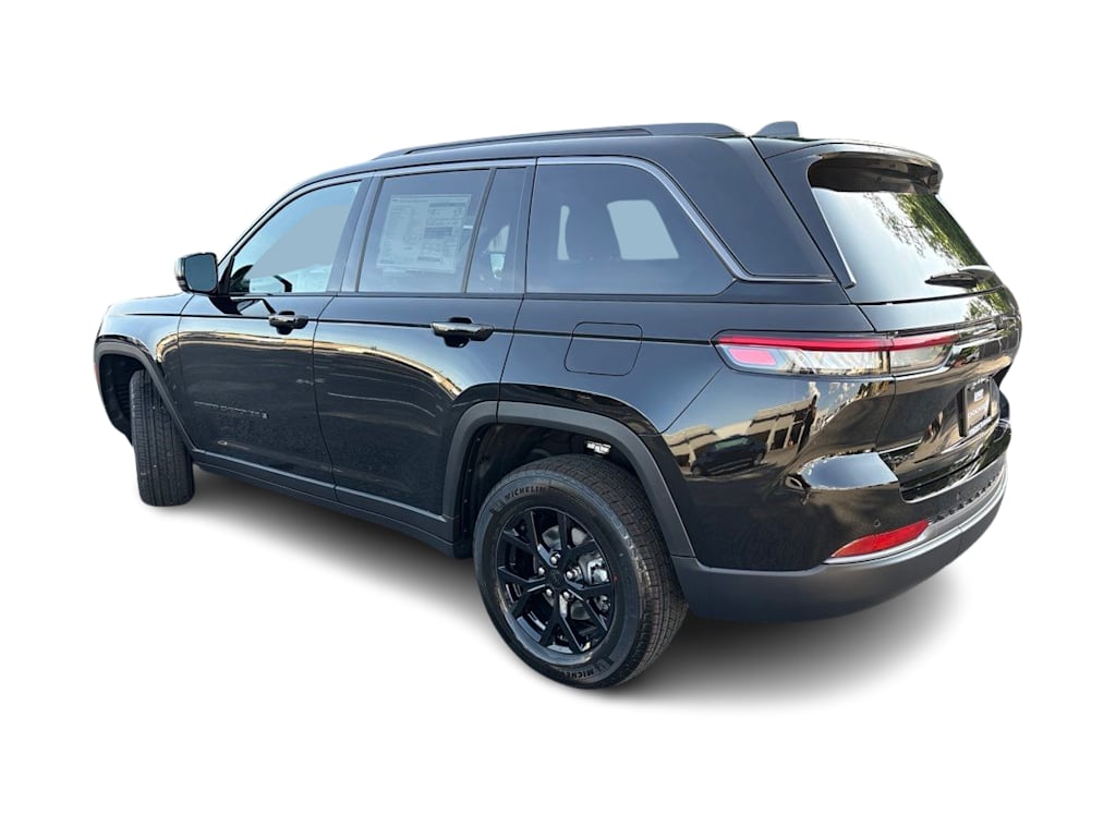 Thumbnail: 2026 Jeep Grand Cherokee - 3
