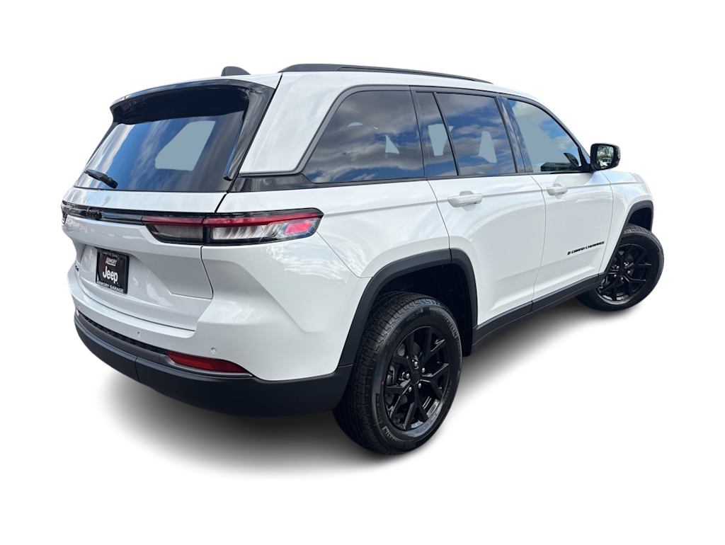 Thumbnail: 2026 Jeep Grand Cherokee - 20