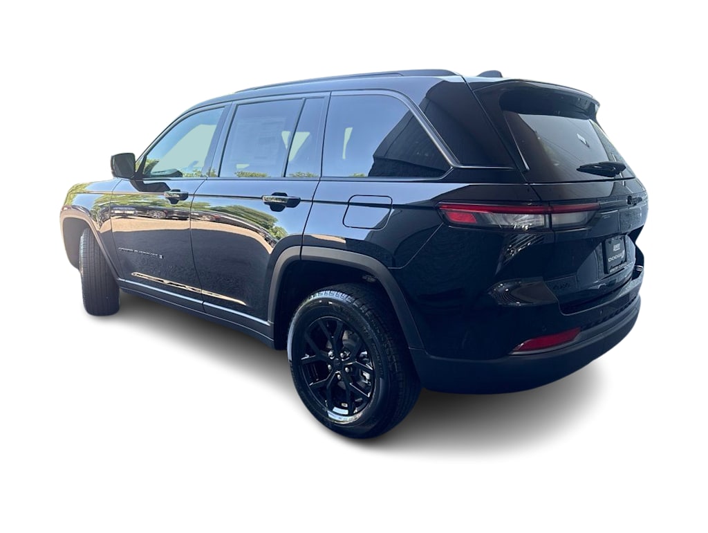 Thumbnail: 2026 Jeep Grand Cherokee - 3
