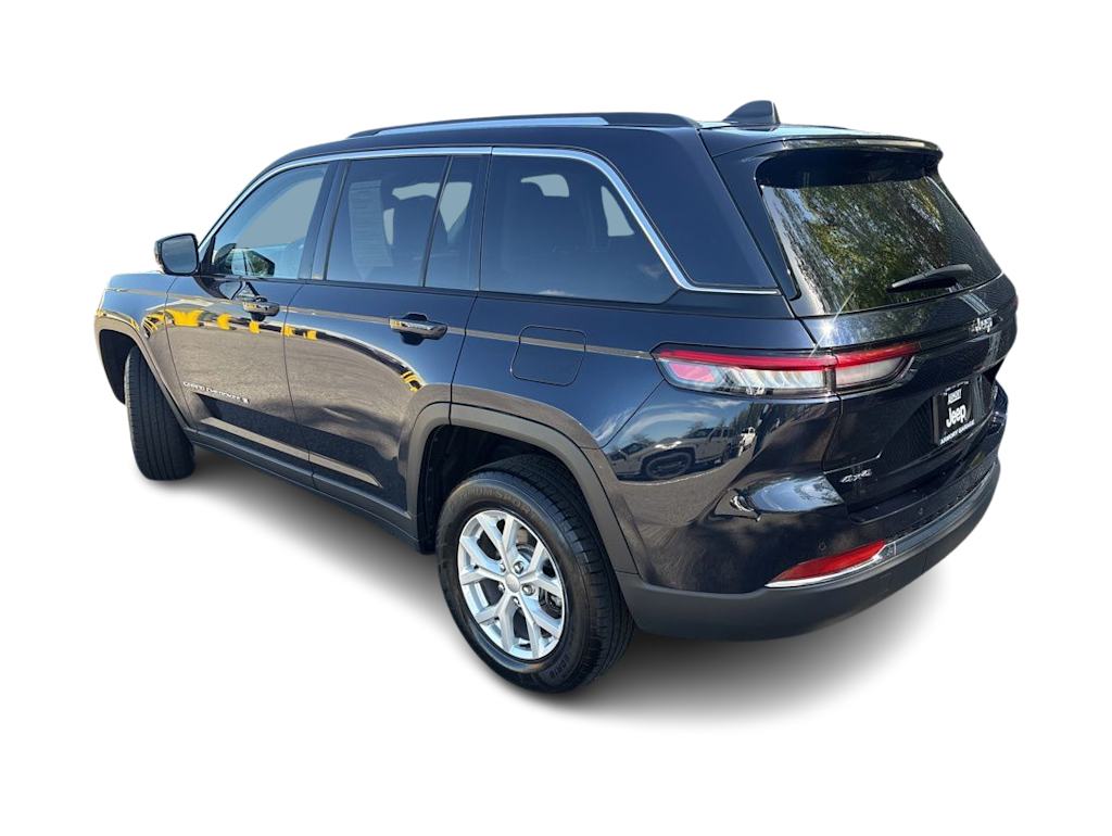 Thumbnail: 2023 Jeep Grand Cherokee - 3