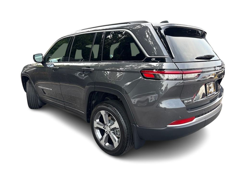 Thumbnail: 2026 Jeep Grand Cherokee - 3