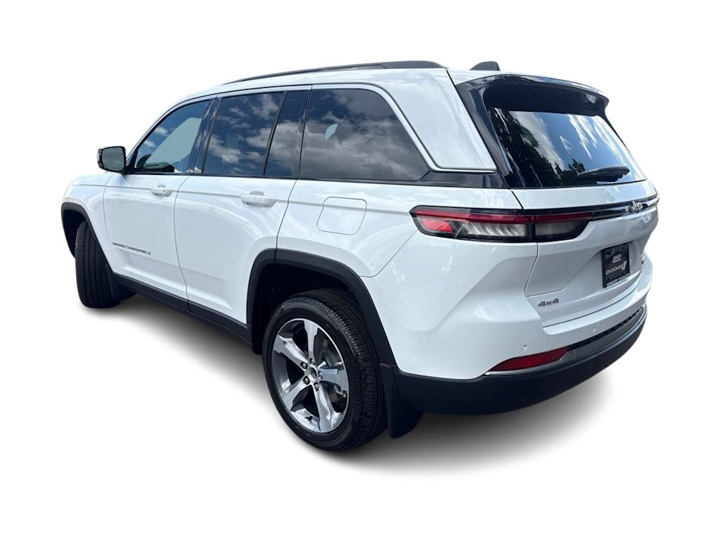 Thumbnail: 2026 Jeep Grand Cherokee - 3